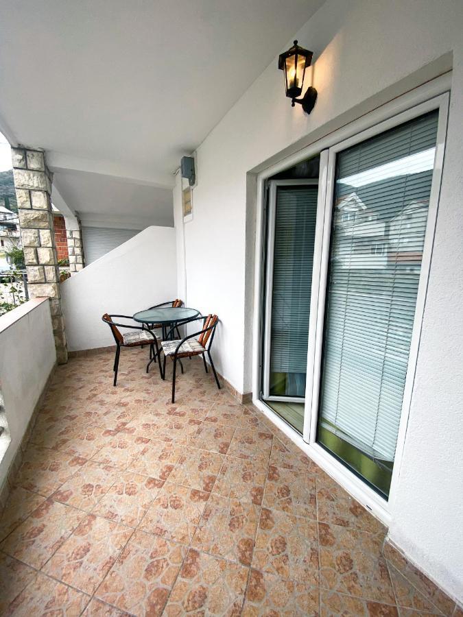 טיווט Apartments Marijana מראה חיצוני תמונה