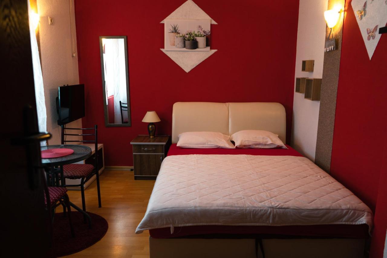 טיווט Apartments Marijana מראה חיצוני תמונה