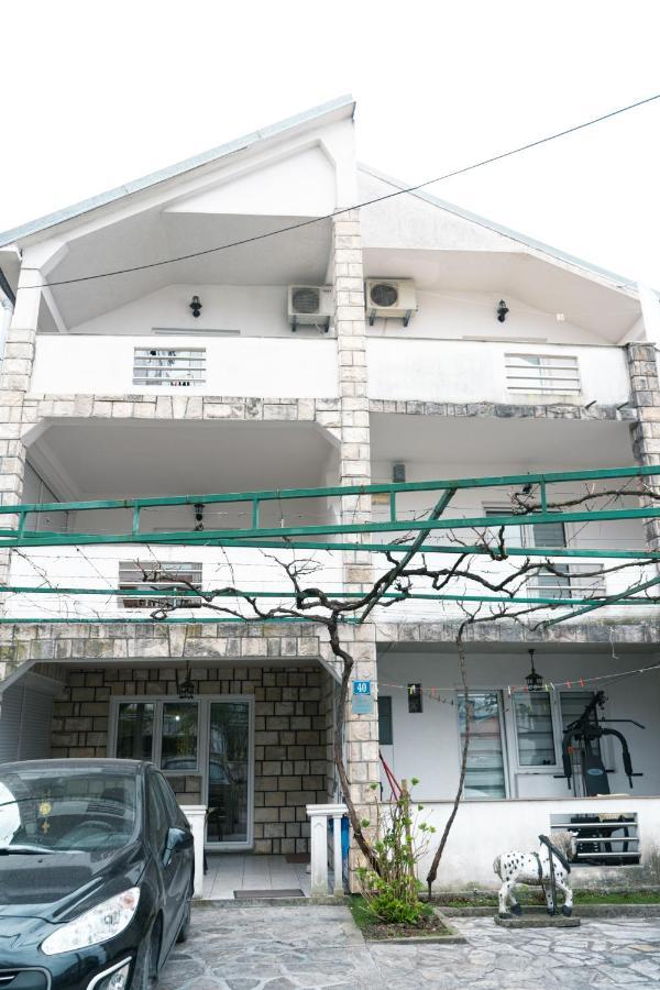 טיווט Apartments Marijana מראה חיצוני תמונה