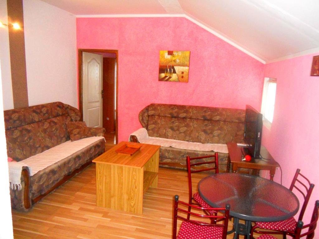 טיווט Apartments Marijana מראה חיצוני תמונה